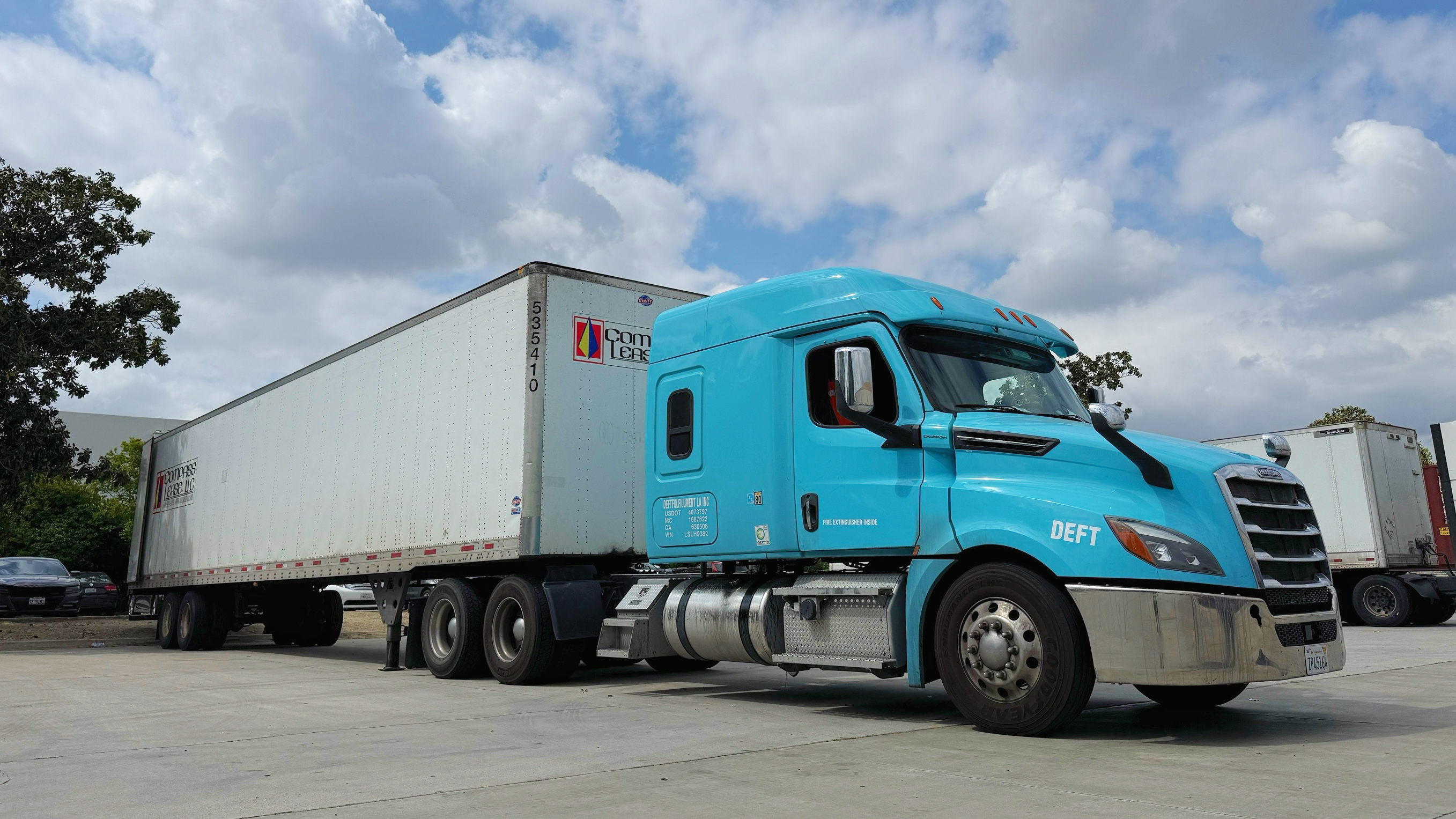 Deftfulfillment tractor and trailer at the yard
