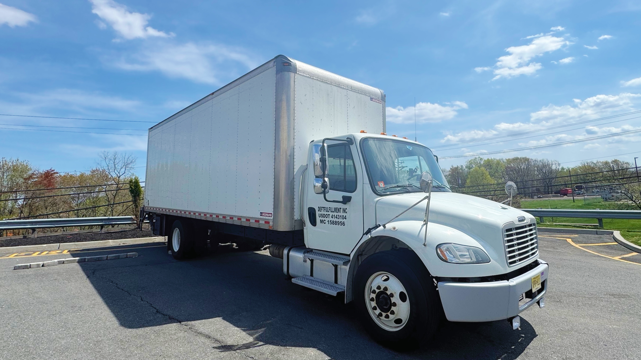 Deftfulfillment box truck ready for U.S. line-haul transportation