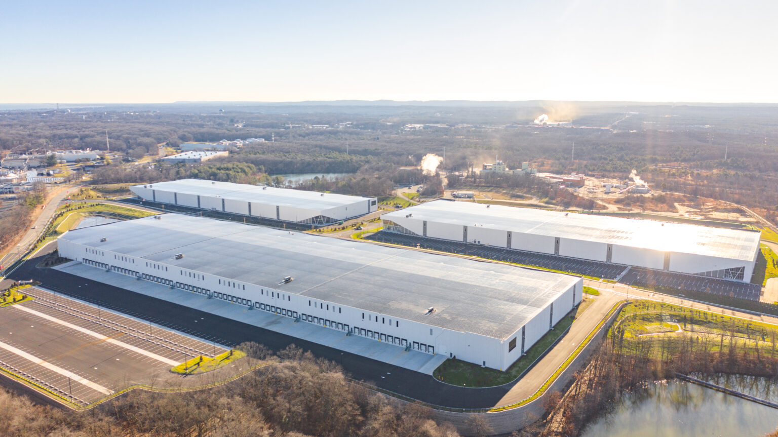 Aerial view of the Deftfulfillment U.S. distribution facility